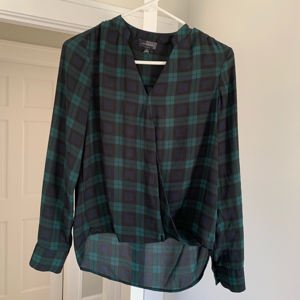 Limited XS black watch top